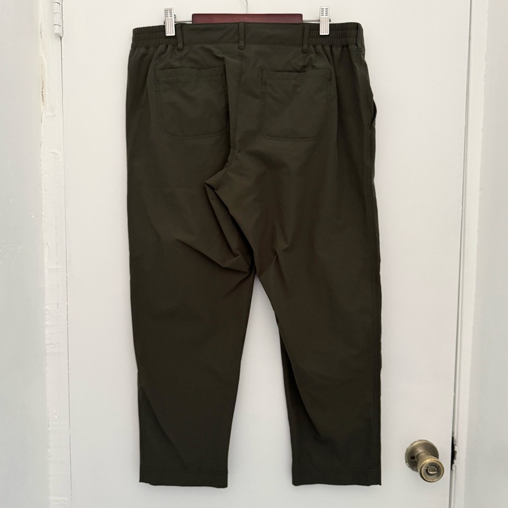 Kirkland Signature Women's Olive Ankle Pants - Picture 2 of 12